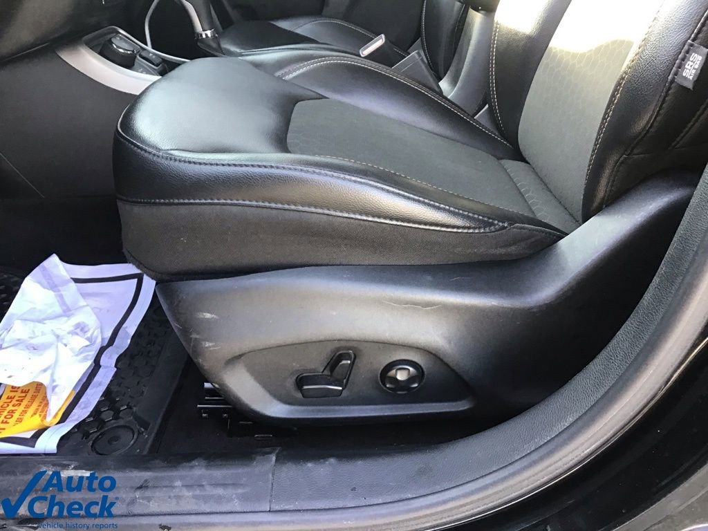 Used 2018 Jeep Compass Latitude w/ Cold Weather Group image 28