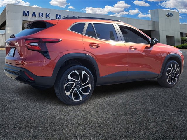 Used 2024 Chevrolet Trax RS w/ Driver Confidence Package image 3