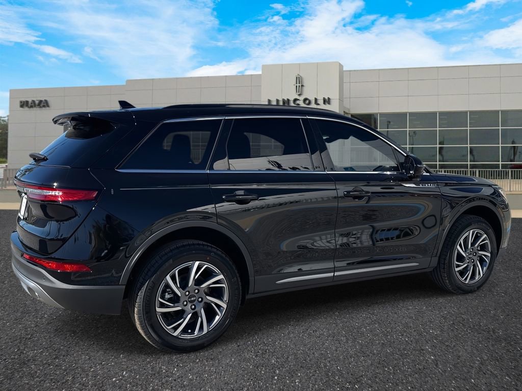 New 2026 Lincoln Corsair Premiere image 3