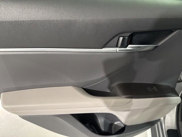 Used 2022 Toyota Camry LE image 16