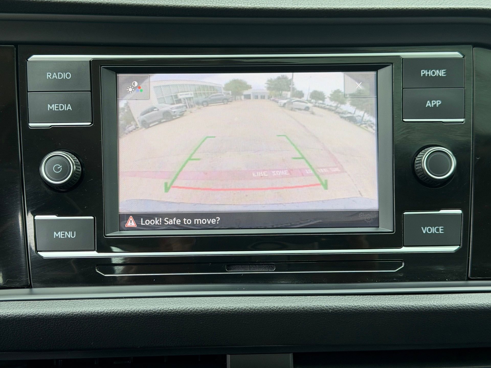 Certified 2024 Volkswagen Jetta SE FWD image 17
