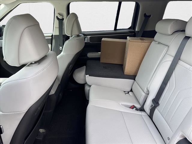 New 2026 Hyundai Santa Fe SEL image 16