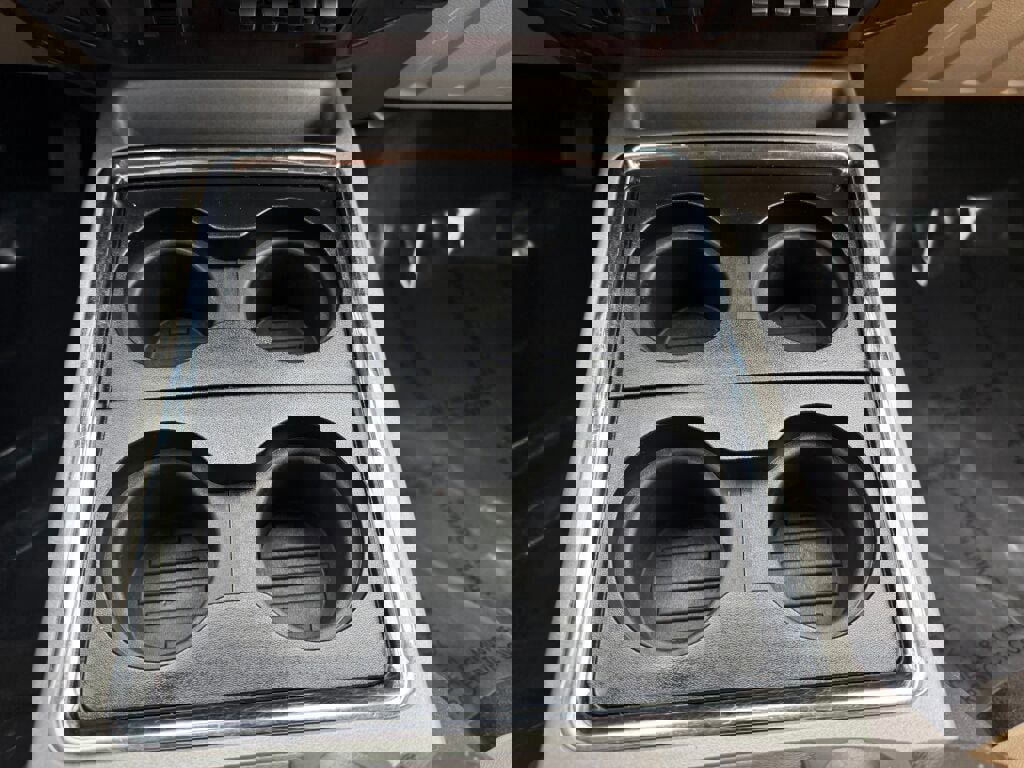 Used 2016 Ford F350 Lariat w/ Chrome Package image 20