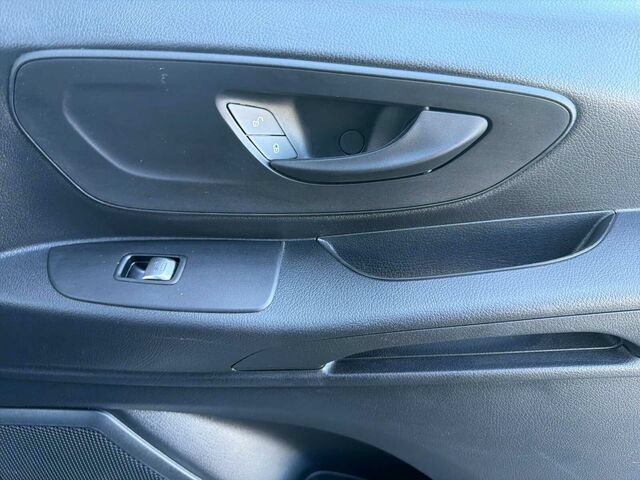 Used 2023 Mercedes-Benz Metris image 19