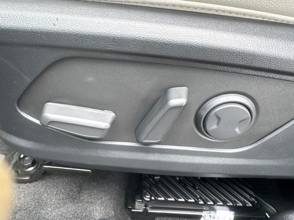 New 2026 Hyundai Tucson Limited AWD/4WD image 10