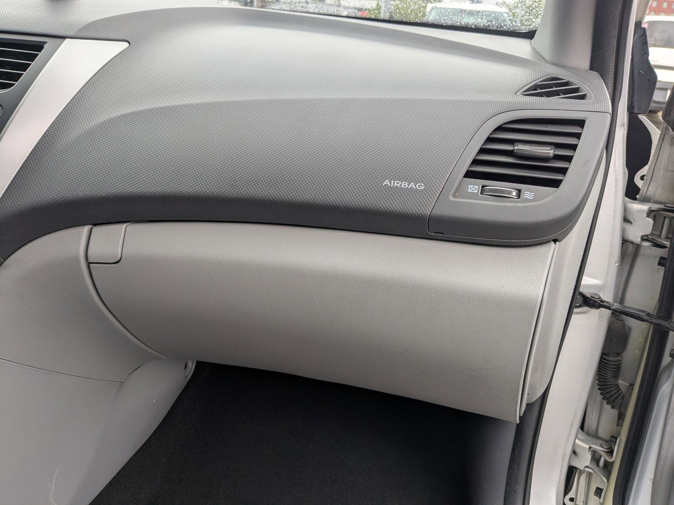 Used 2016 Hyundai Accent SE FWD image 28