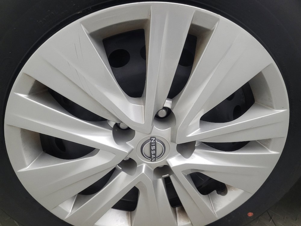 Used 2024 Nissan Sentra S FWD image 31