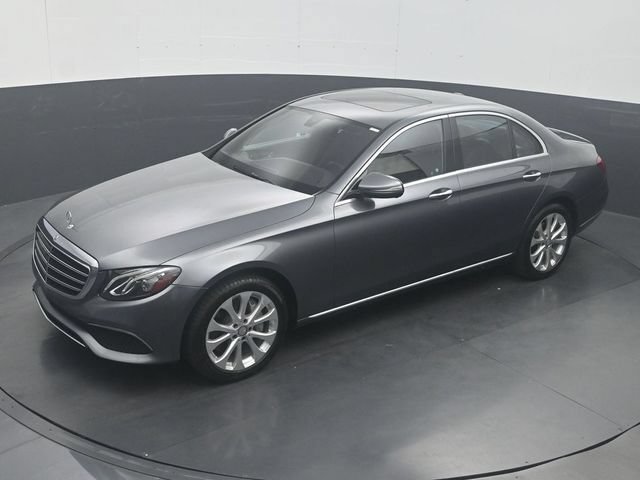 Used 2017 Mercedes-Benz E 300 4MATIC w/ Premium 1 Package image 21