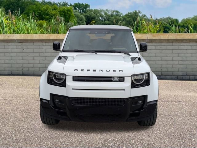 New 2026 Land Rover Defender 110 V8 image 2