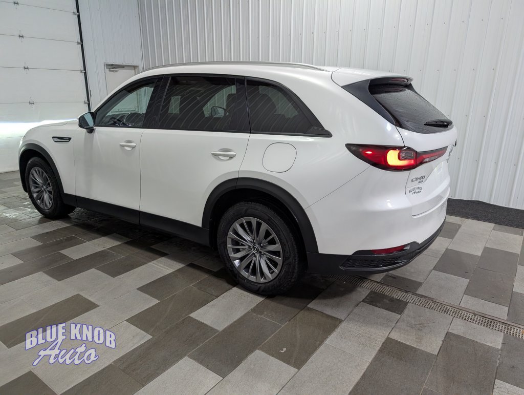 Used 2024 MAZDA CX-90 Plug-In Hybrid w/ Preferred AWD/4WD image 2