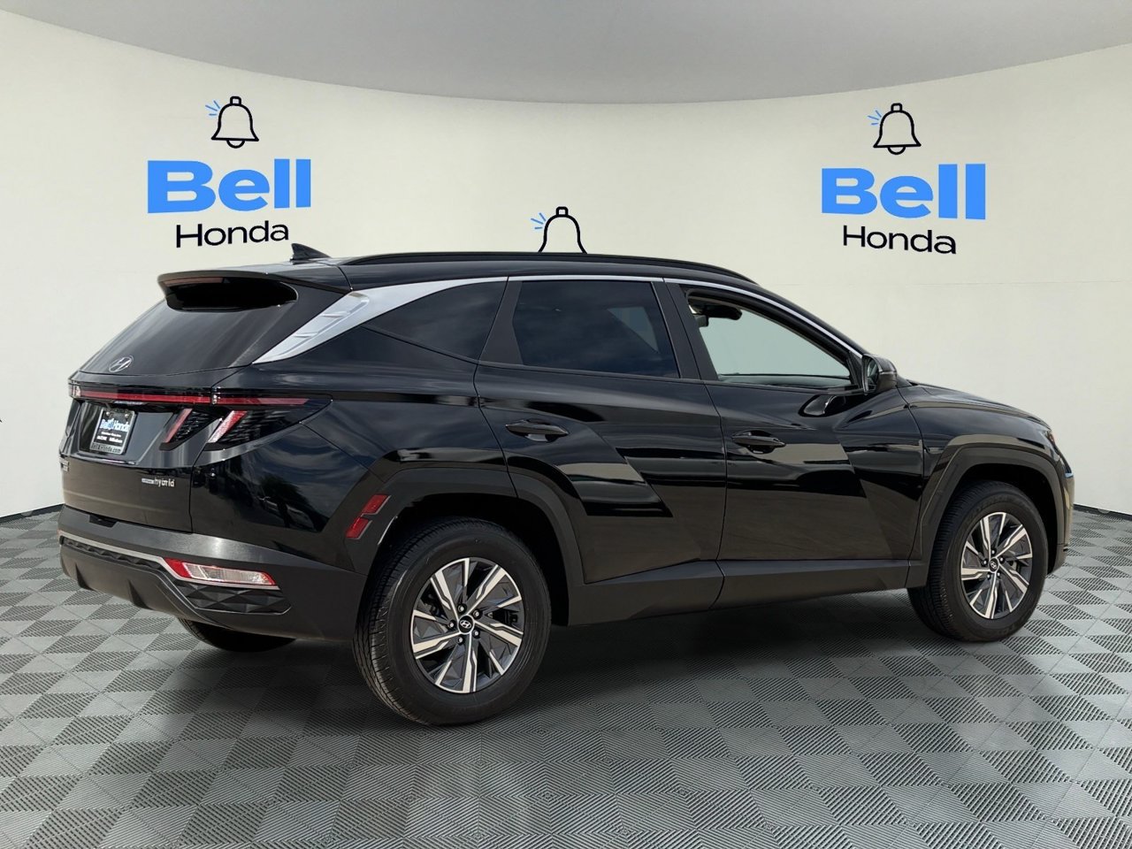 Used 2023 Hyundai Tucson Blue AWD/4WD image 4