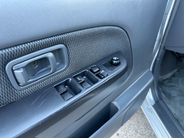 Used 2004 Nissan Frontier XE w/ (PWR) XE Pwr Pkg image 18