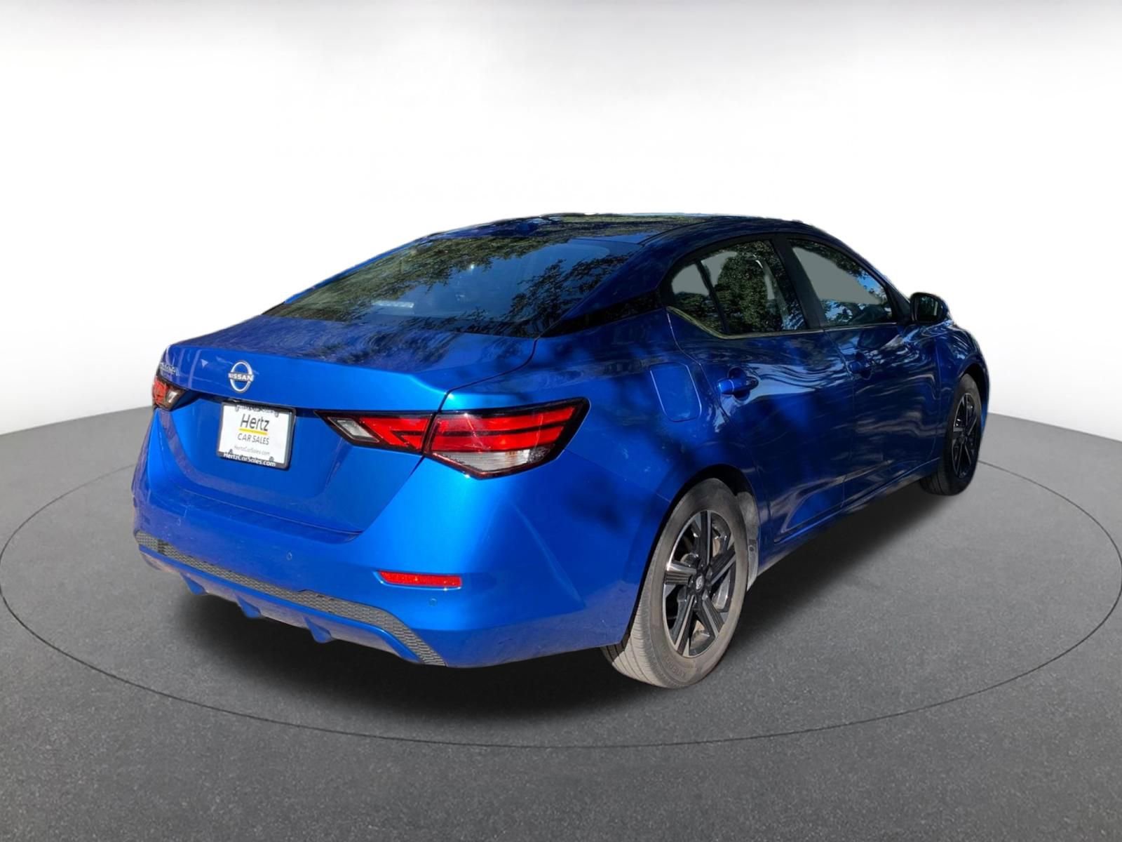 Used 2025 Nissan Sentra SV image 7