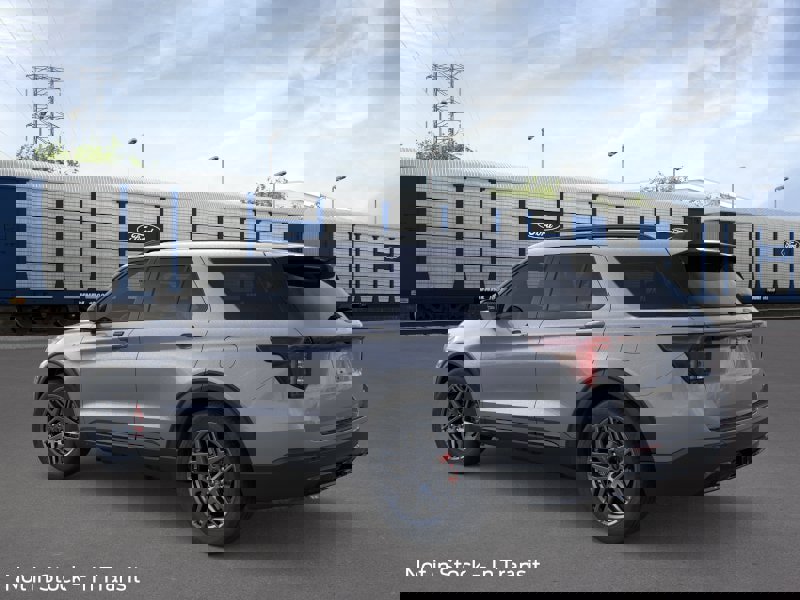 New 2026 Ford Explorer ST-Line image 4