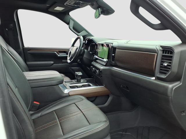 Used 2023 Chevrolet Silverado 1500 High Country w/ High Country Premium Package AWD/4WD image 18