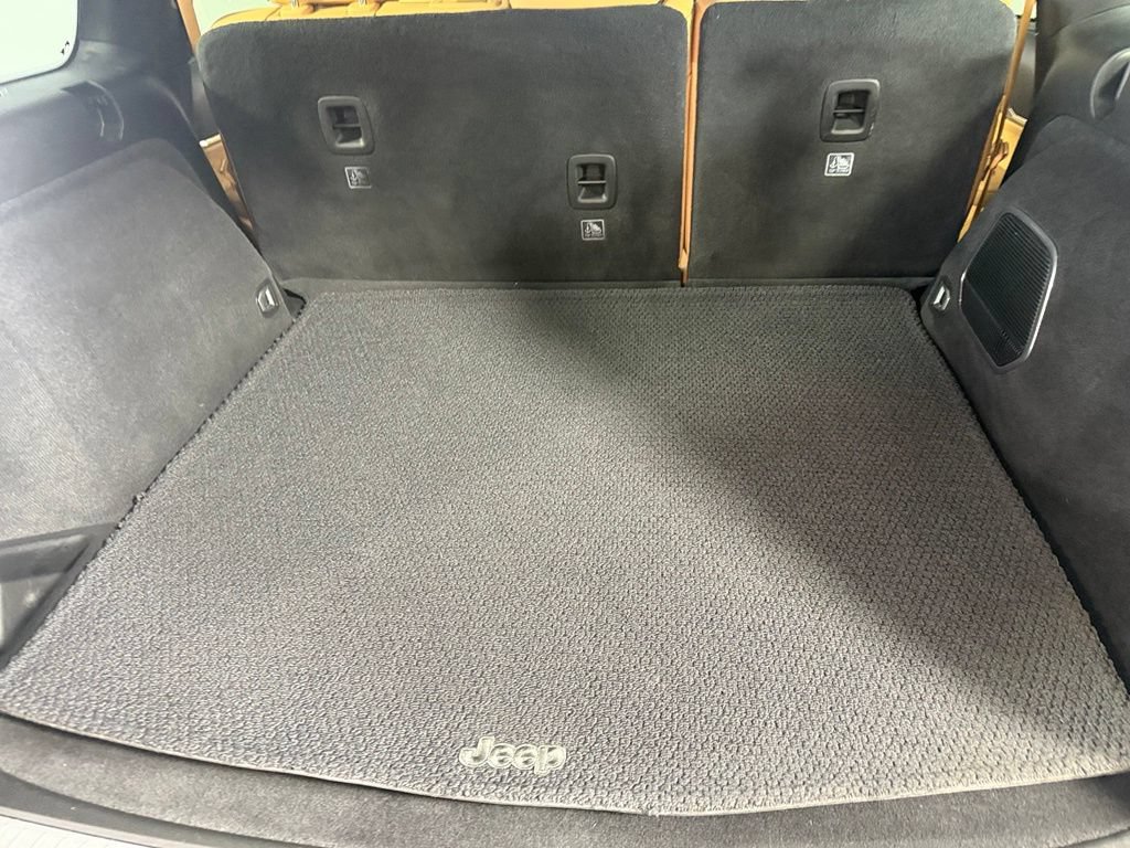 Certified 2022 Jeep Grand Cherokee Summit AWD/4WD image 25