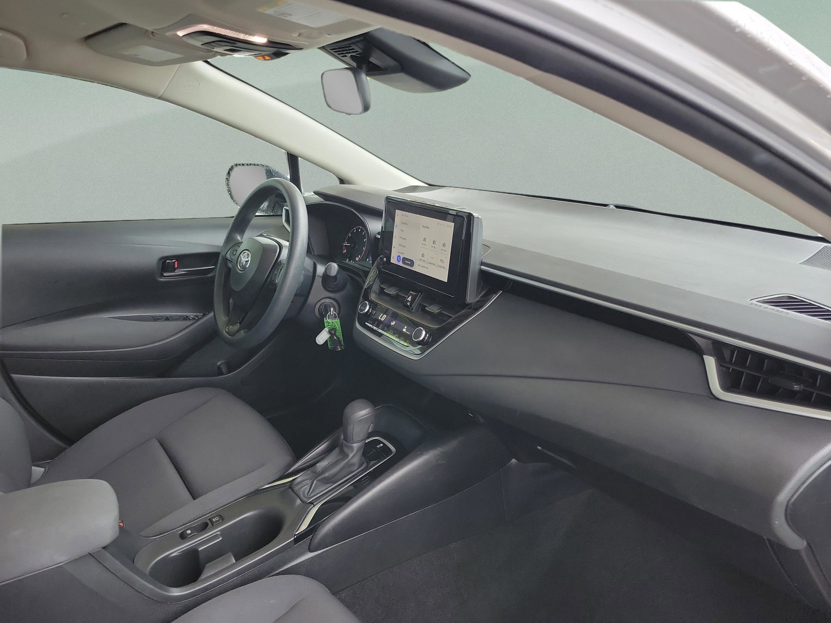 Used 2024 Toyota Corolla LE image 9