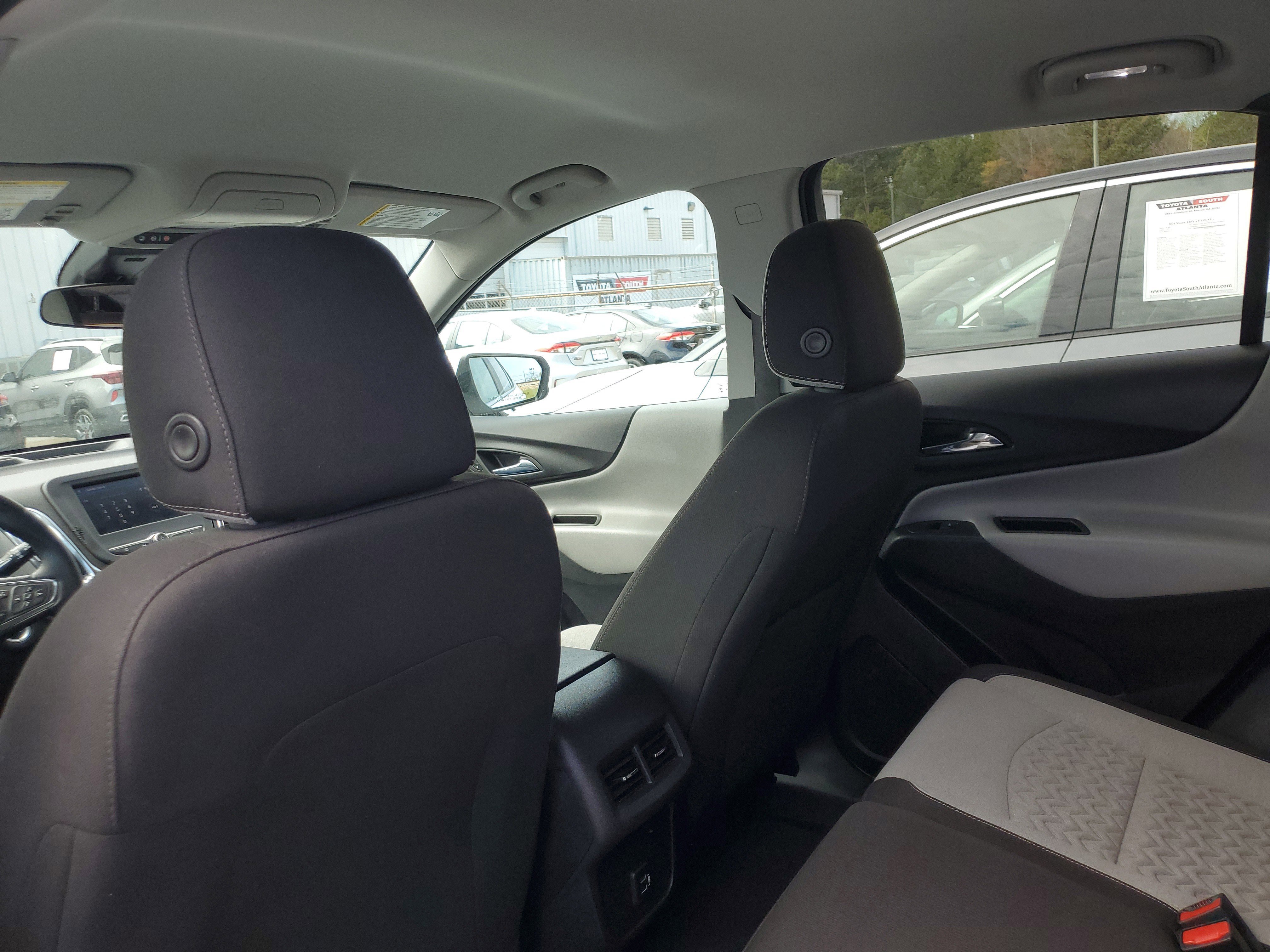 Used 2024 Chevrolet Equinox LT image 11