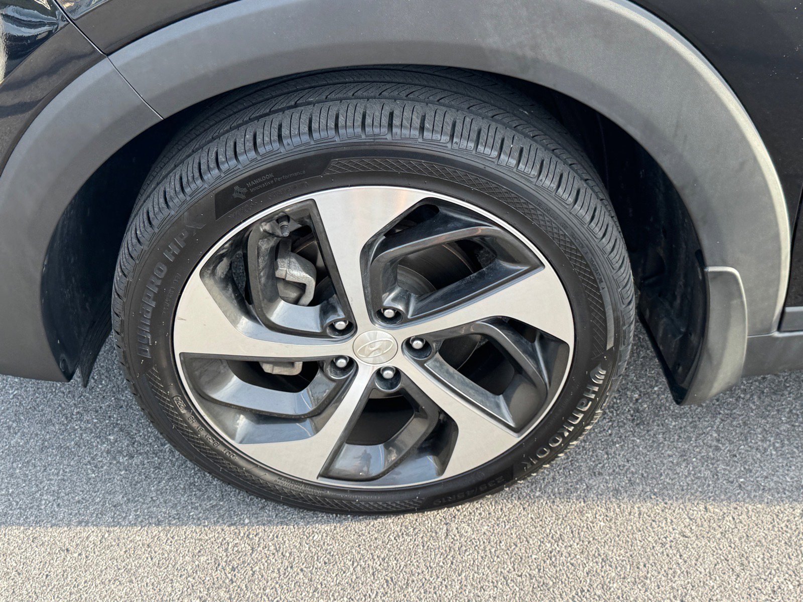 Used 2016 Hyundai Tucson Sport FWD image 14