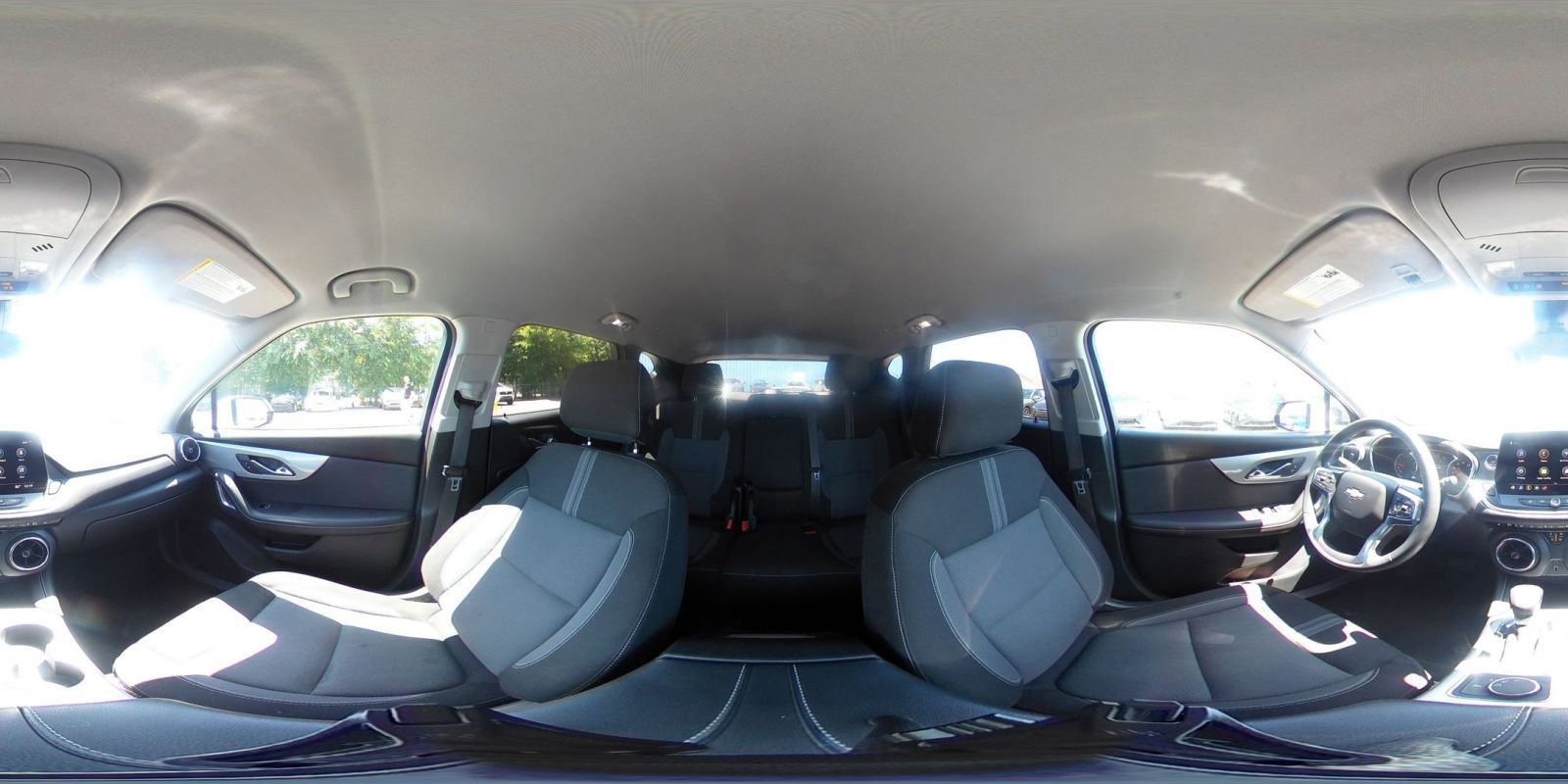 Used 2025 Chevrolet Blazer LT FWD image 43