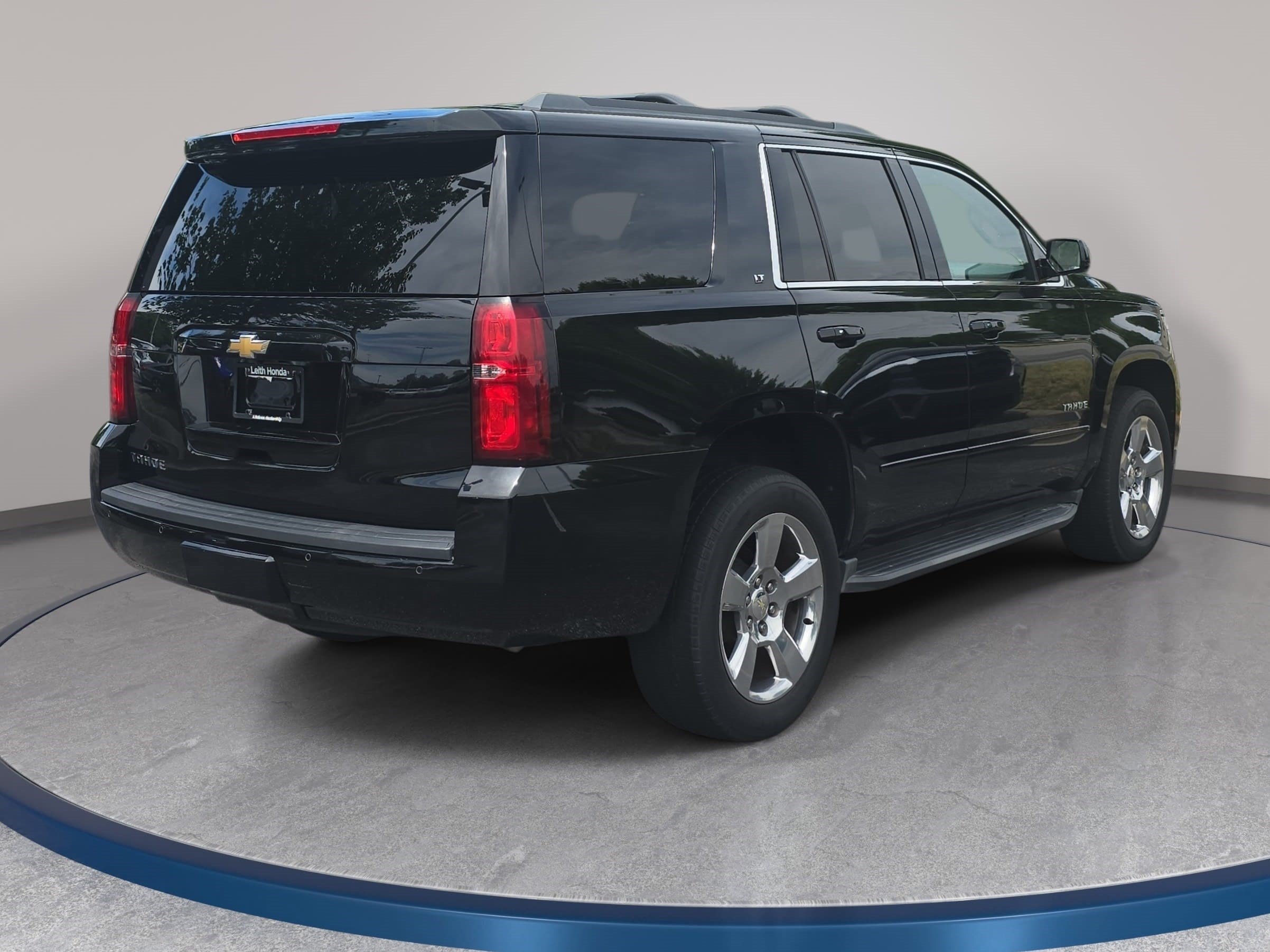 Used 2017 Chevrolet Tahoe LT AWD/4WD image 5