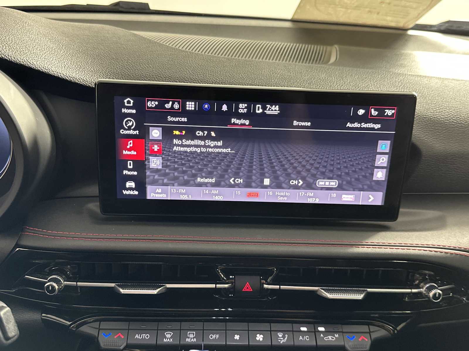 Used 2023 Dodge Hornet GT w/ Tech Pack w/o Parking image 18