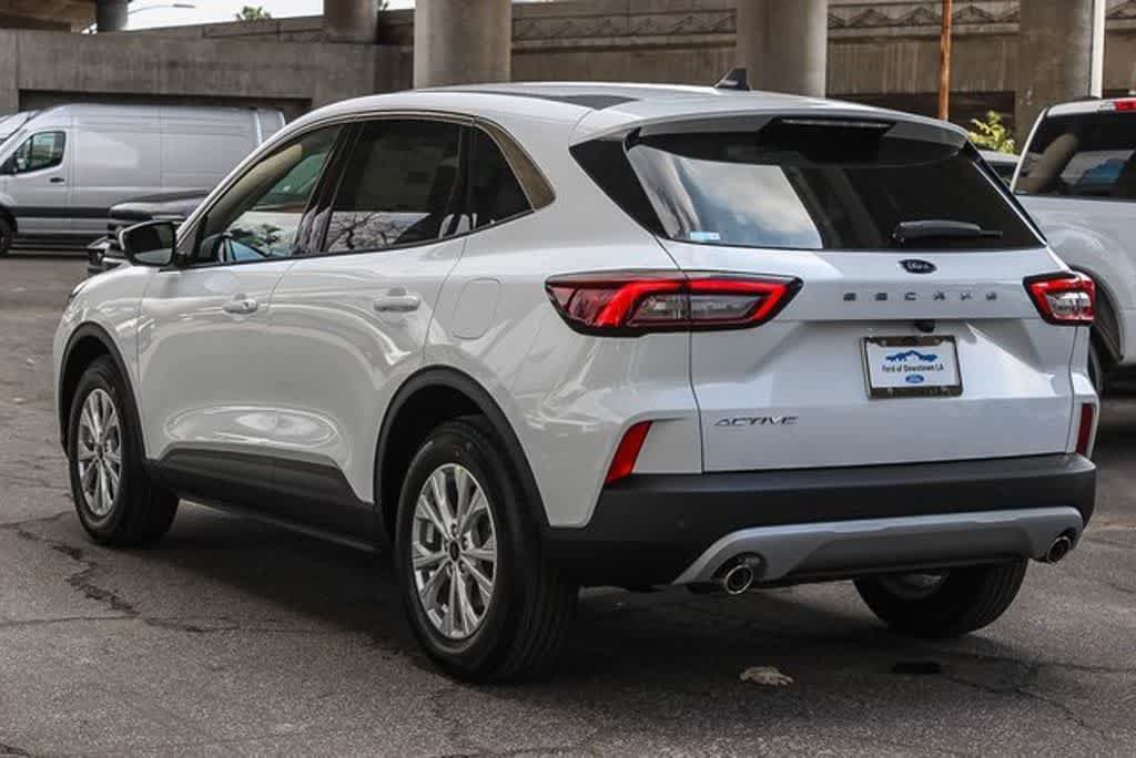 New 2024 Ford Escape Active w/ Tech Pack #2 FWD image 6