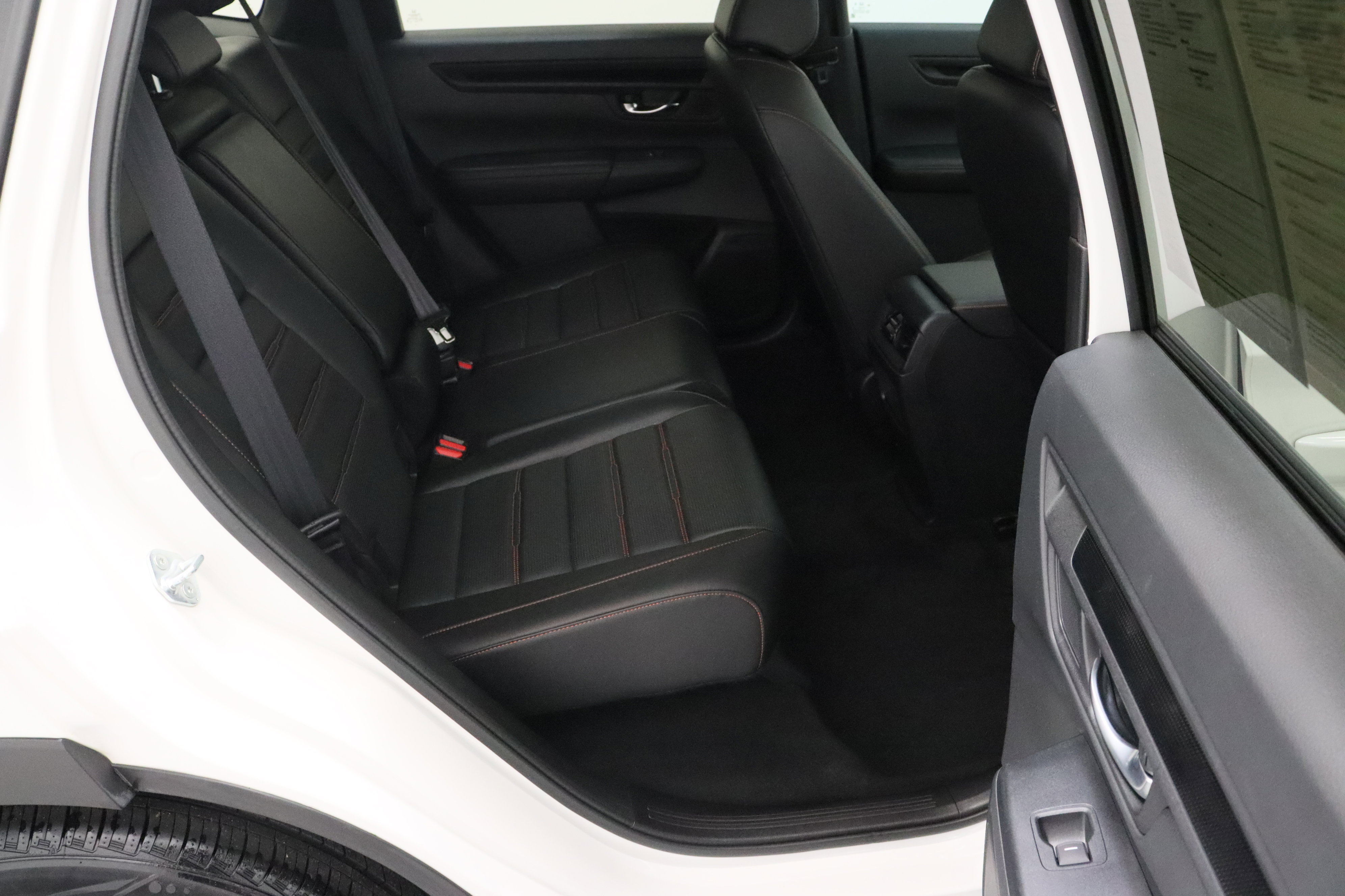 Used 2025 Honda CR-V Sport-L image 36