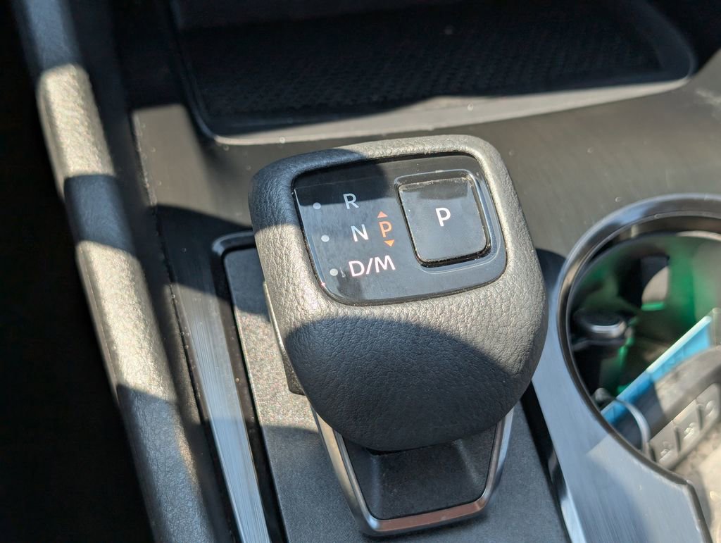 Certified 2022 Nissan Rogue SV image 27