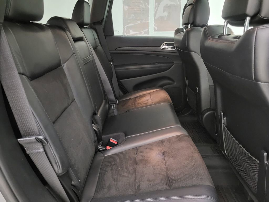 Used 2020 Jeep Grand Cherokee Laredo w/ Quick Order Package 2BN North image 38