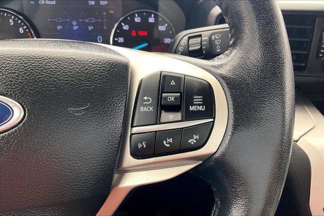 Used 2023 Ford Explorer XLT AWD/4WD image 21