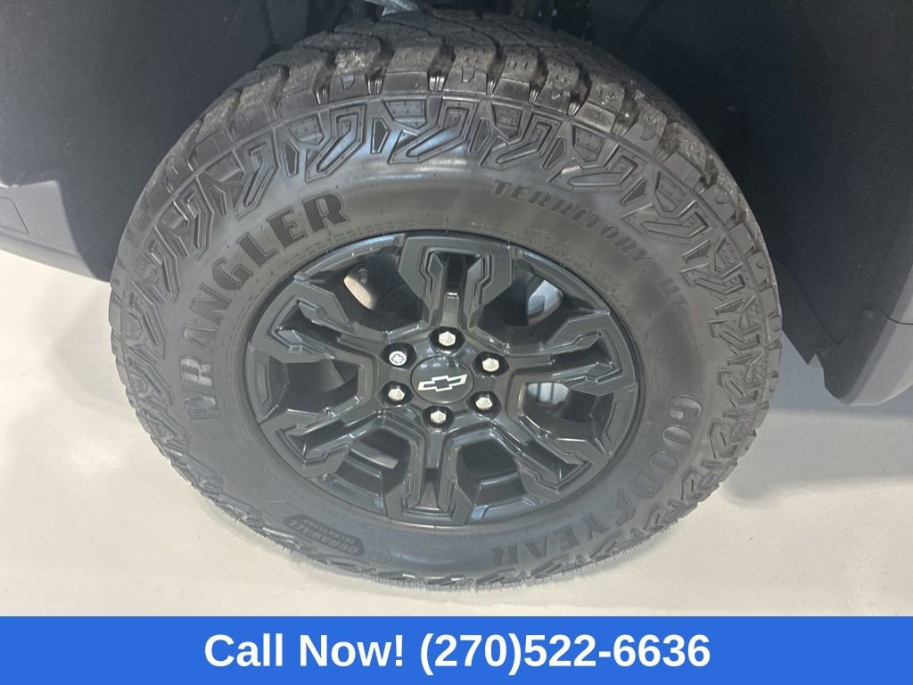 Used 2023 Chevrolet Silverado 1500 ZR2 w/ Technology Package image 10