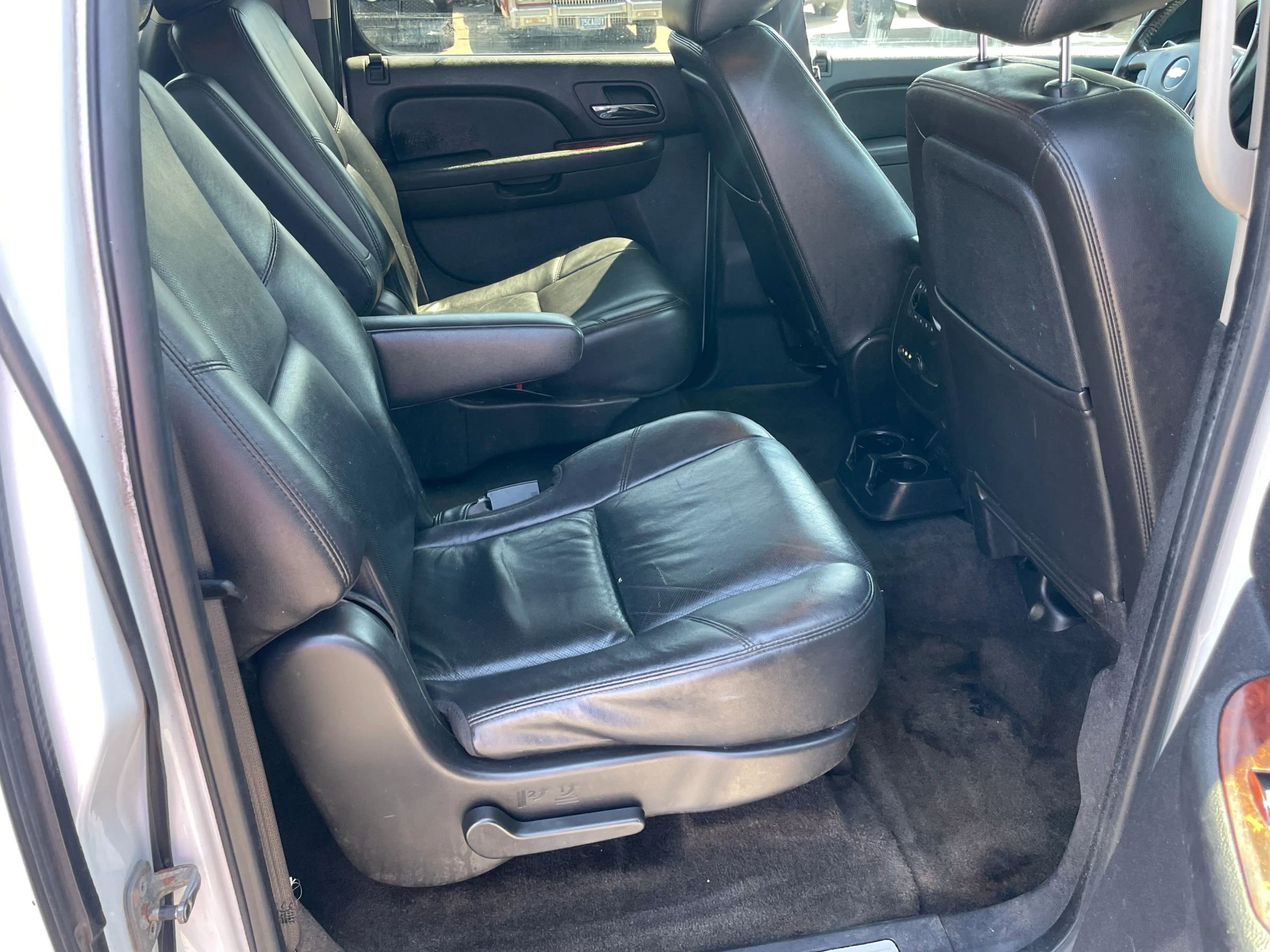 Used 2011 Chevrolet Suburban LTZ image 20