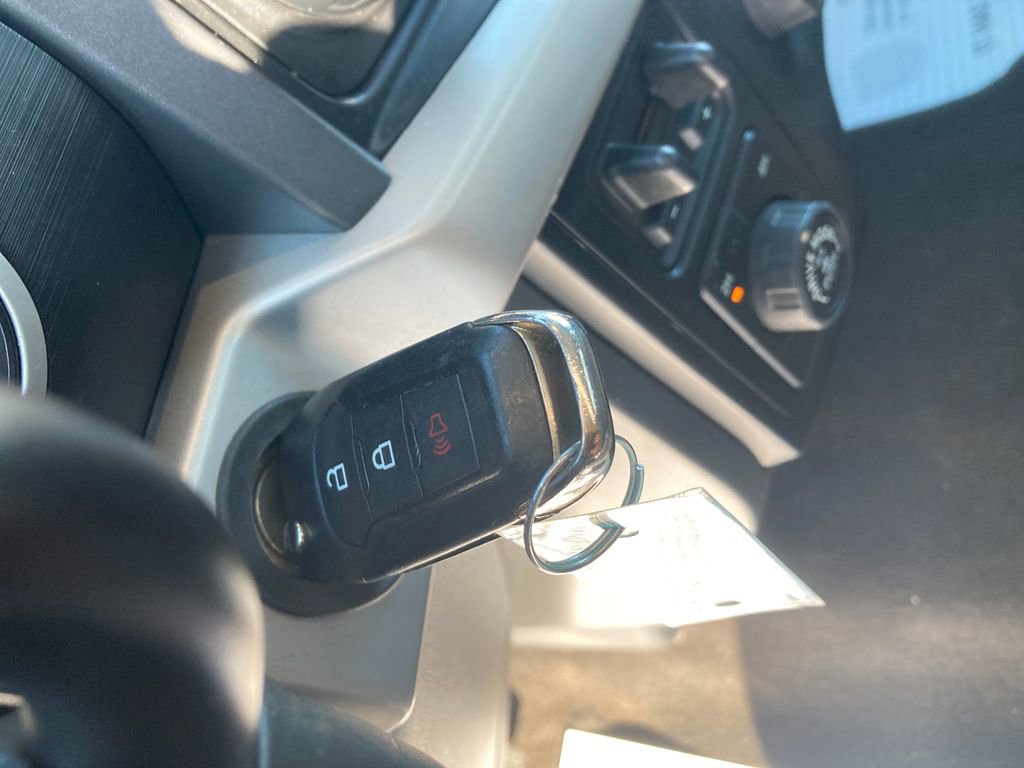 Used 2022 Ford F150 XLT w/ XTR Package image 33