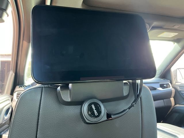 Used 2021 GMC Yukon Denali w/ Denali Ultimate Package image 19