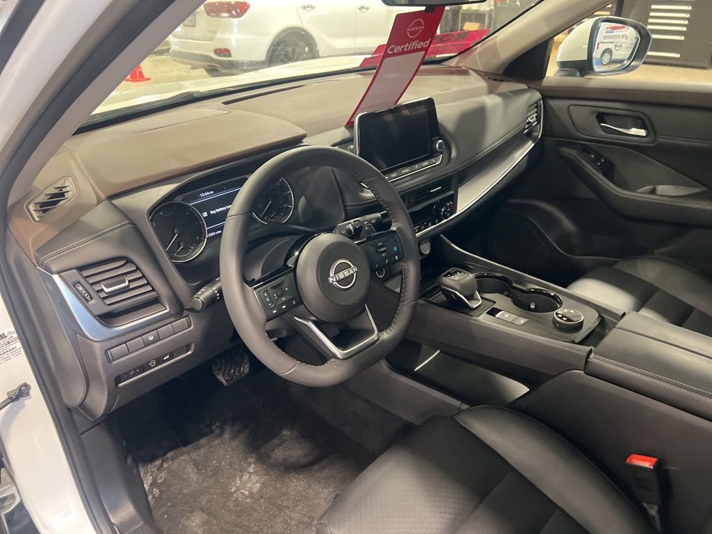 Certified 2023 Nissan Rogue SV w/ SV Premium B Package image 6