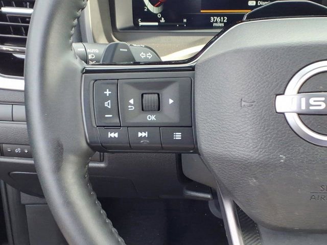 Used 2025 Nissan Rogue SL w/ Tech Package AWD/4WD image 18