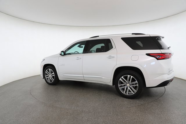 Used 2024 Chevrolet Traverse High Country image 9