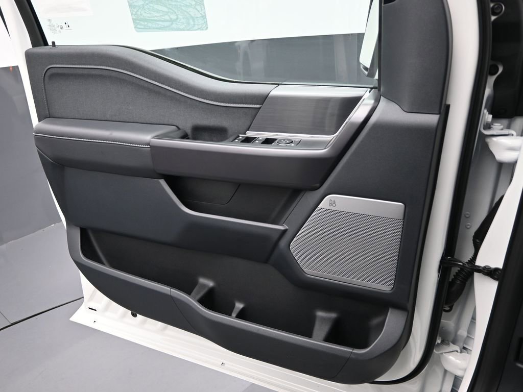 New 2026 Ford F150 Lariat w/ Equipment Group 501A Mid image 14