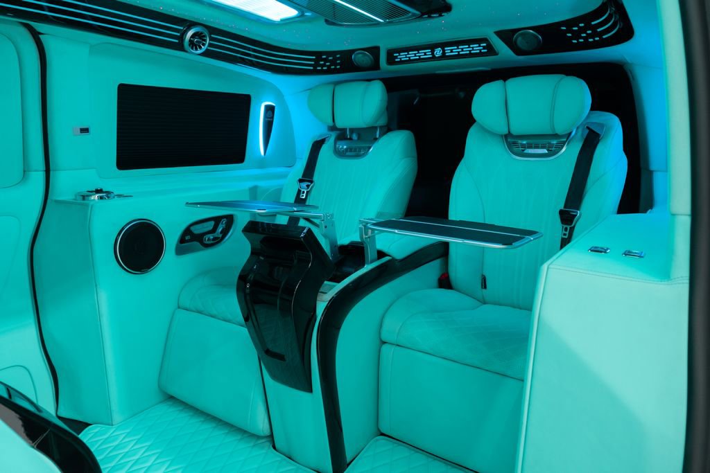 Used 2023 Mercedes-Benz Metris Passenger image 27