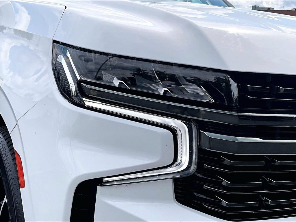 Used 2021 Chevrolet Suburban RST w/ Luxury Package AWD/4WD image 34