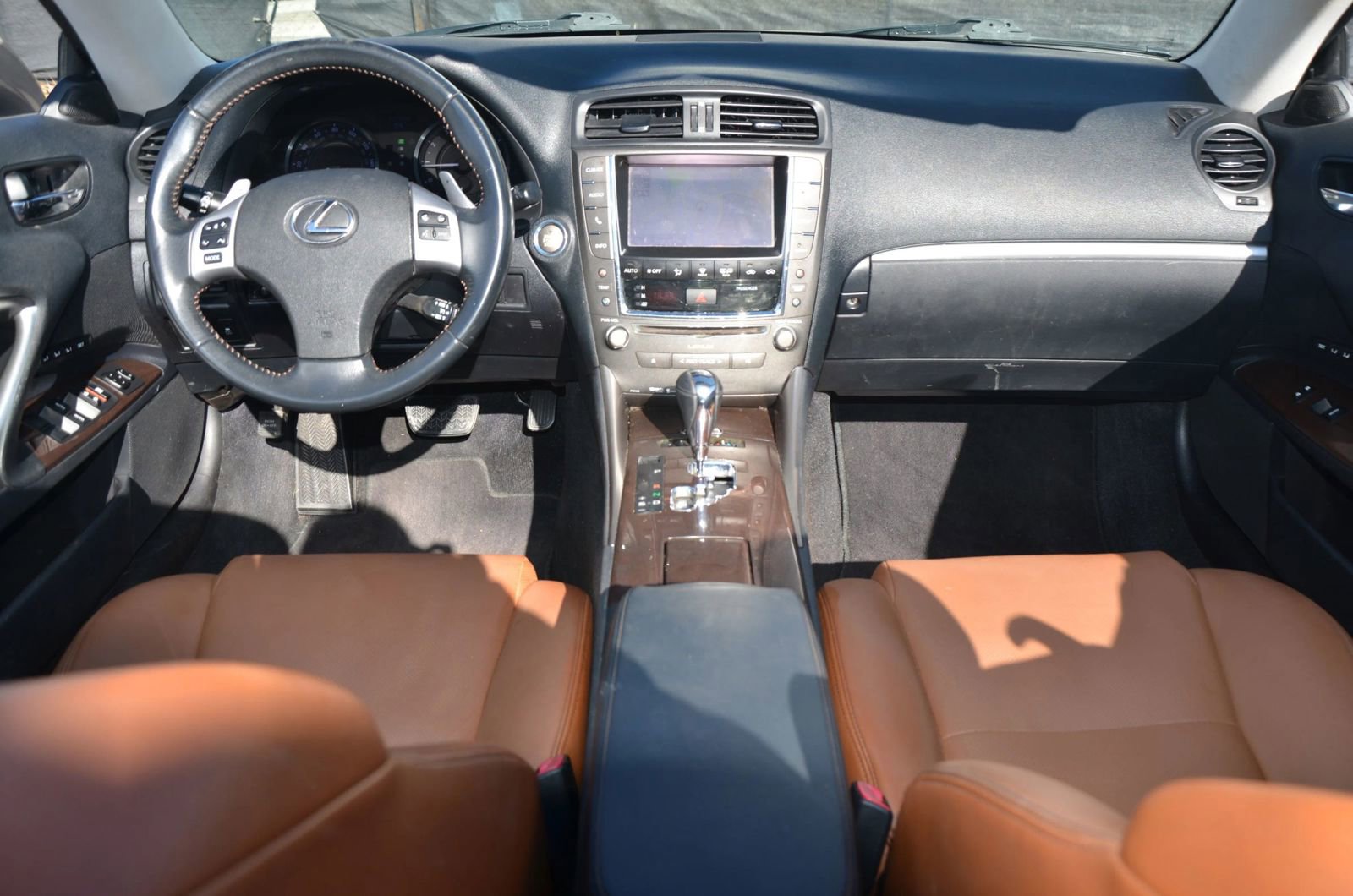 Used 2014 Lexus IS 250C w/ Luxury Package image 8