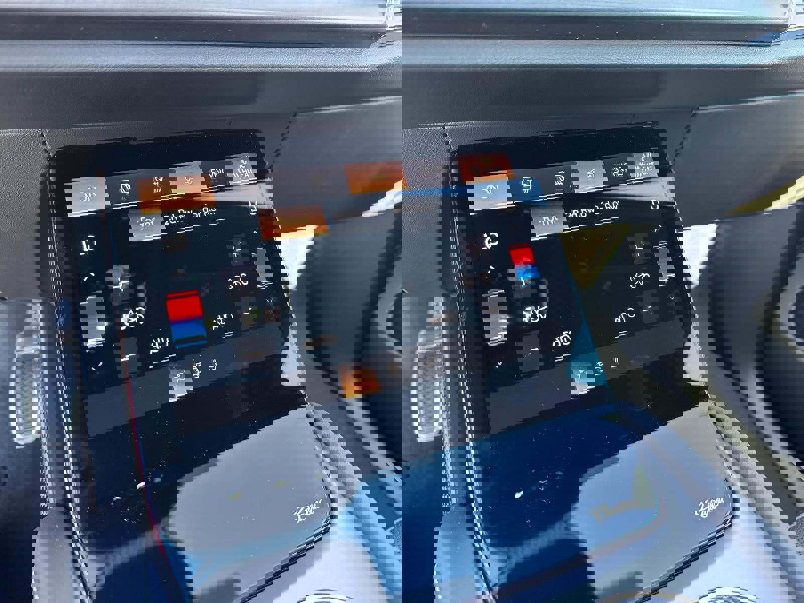 New 2026 Cadillac Vistiq Sport w/ LPO, Floor Liner Package image 27