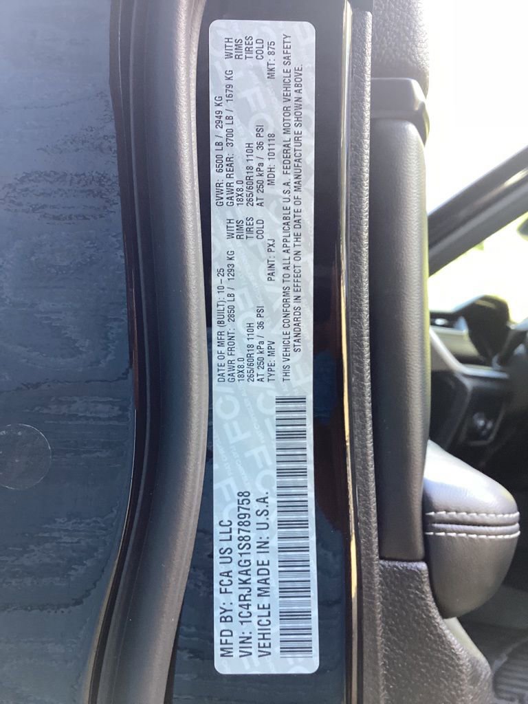 Used 2025 Jeep Grand Cherokee L Altitude image 75