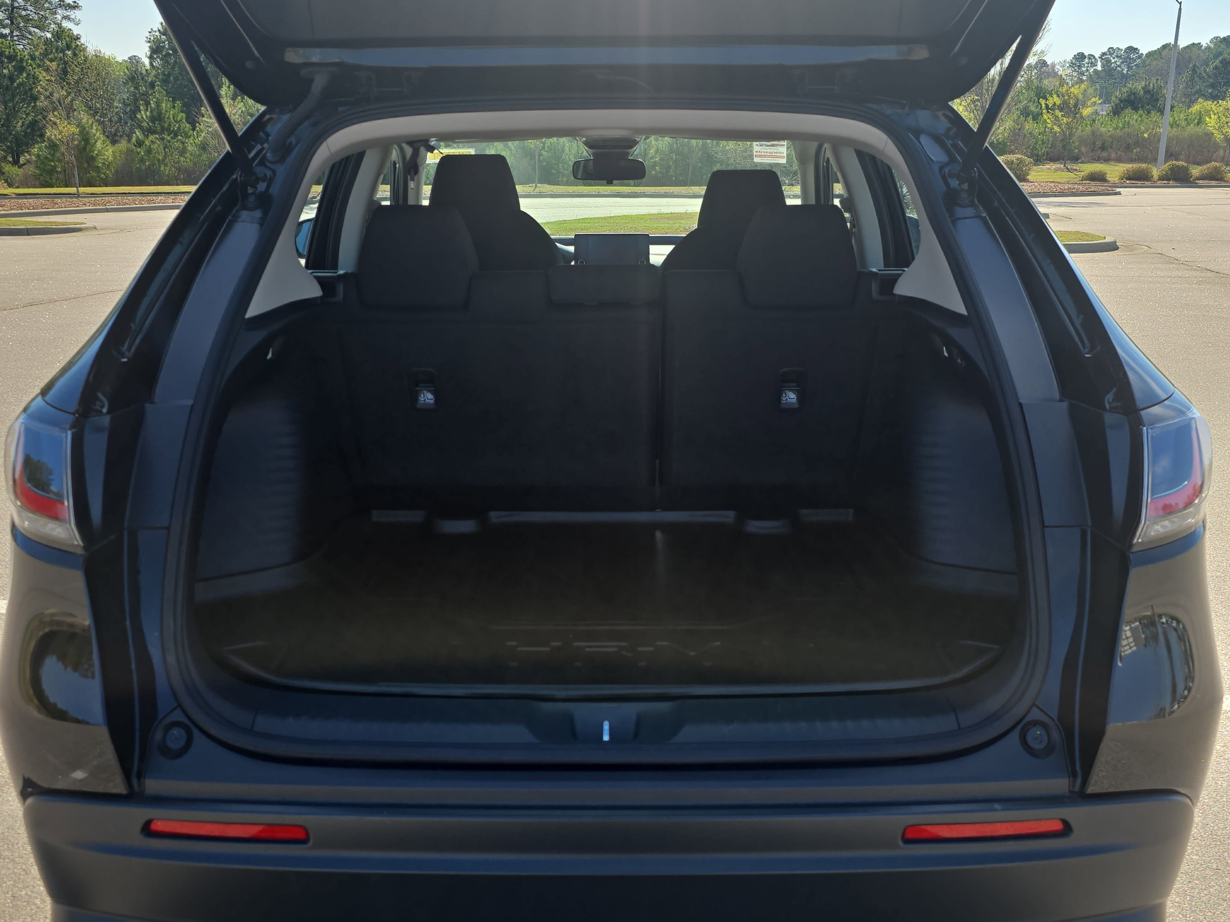 Used 2023 Honda HR-V LX image 13