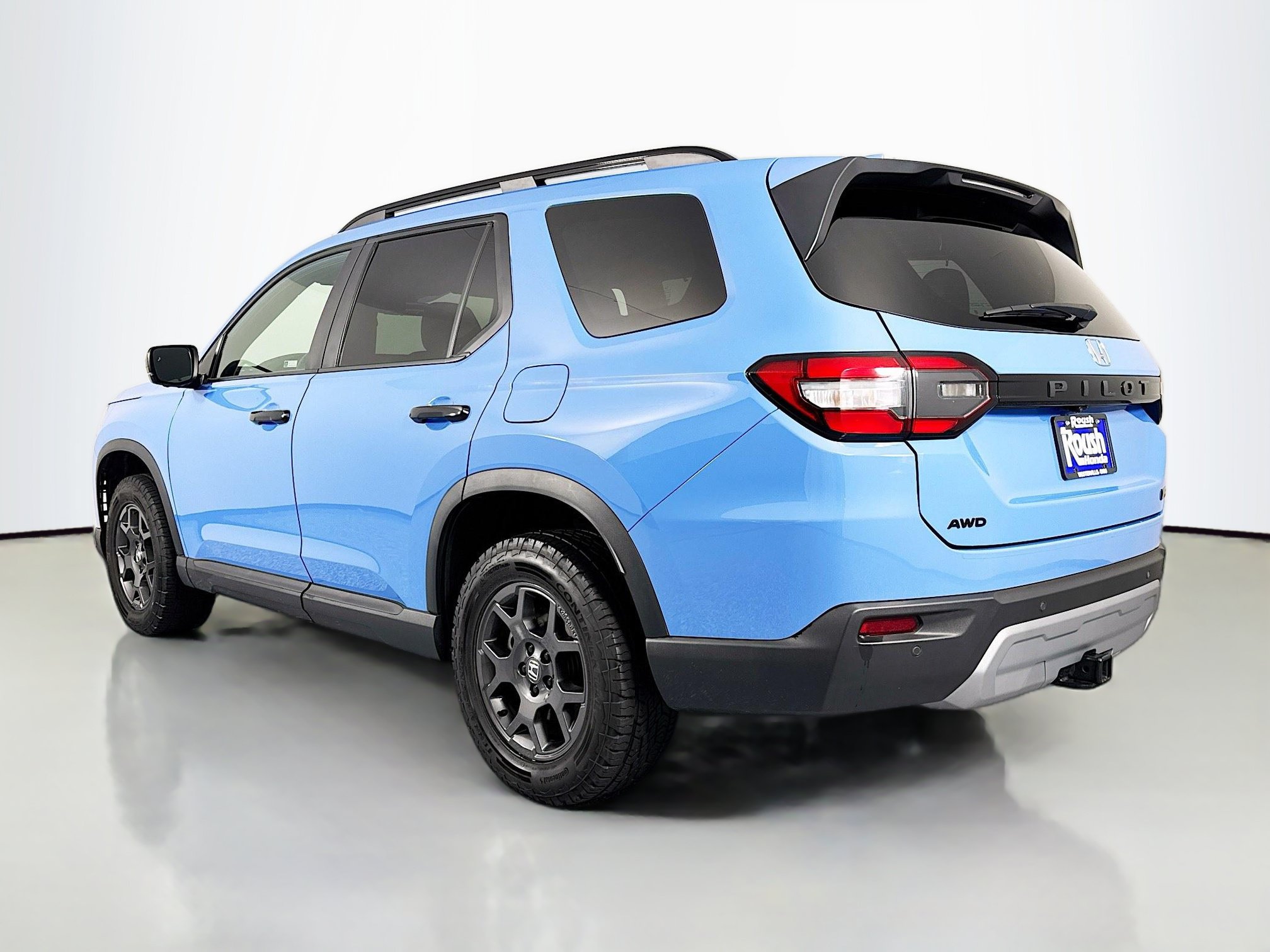 Certified 2024 Honda Pilot TrailSport image 7