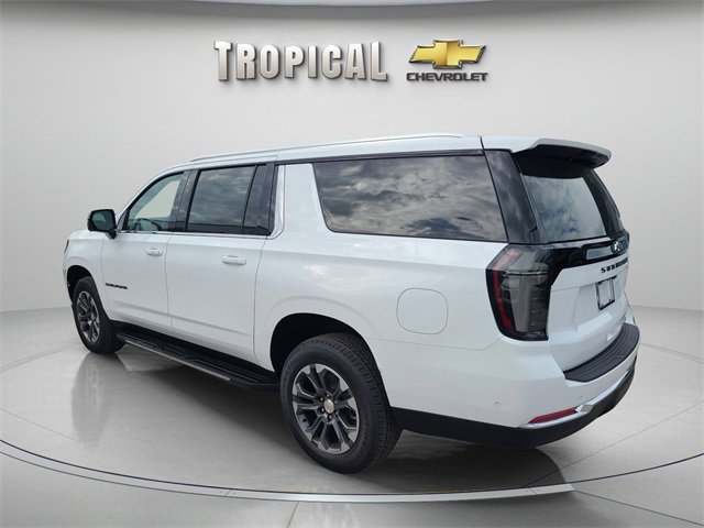 New 2026 Chevrolet Suburban LT image 3