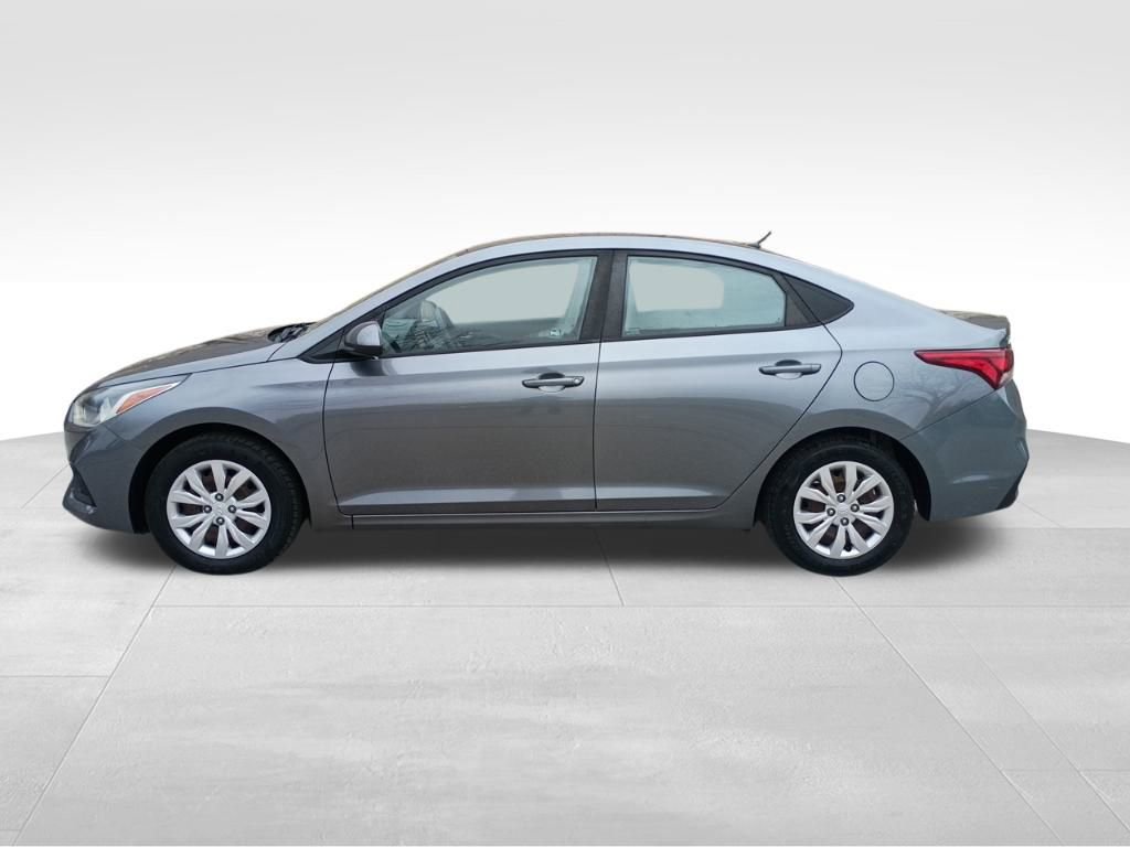 Used 2019 Hyundai Accent SE image 2
