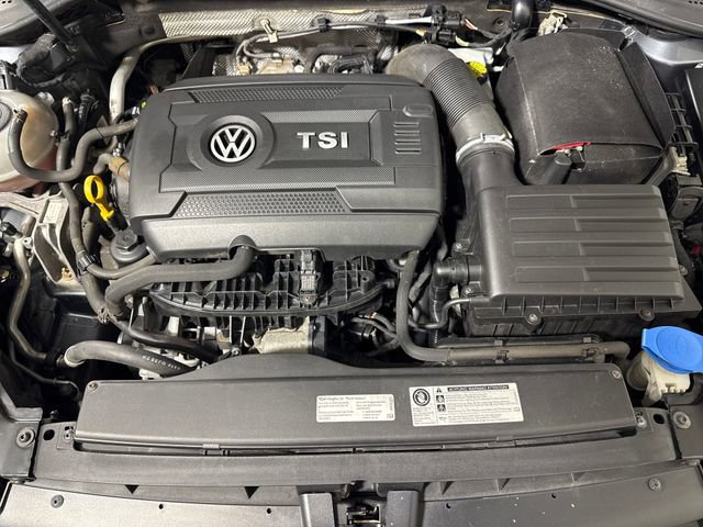 Used 2015 Volkswagen Golf SE image 40
