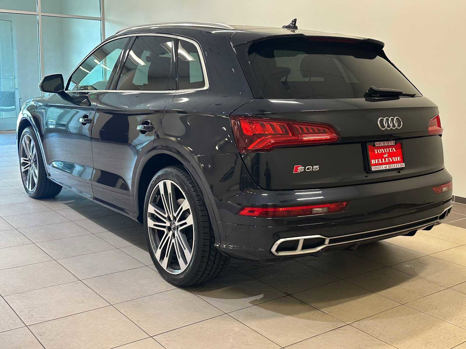 Used 2018 Audi SQ5 Prestige w/ Prestige Package AWD/4WD image 4